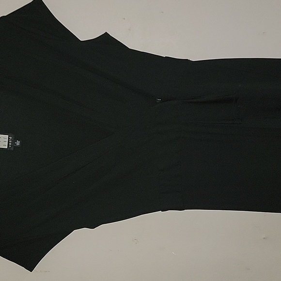 Black Dress, Size 6. Worn Once - Picture 3 of 4